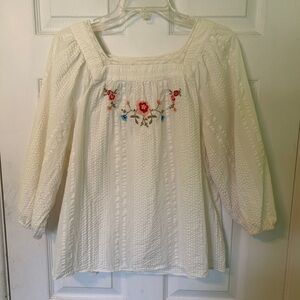 LC Lauren Conrad embroidered top blouse M